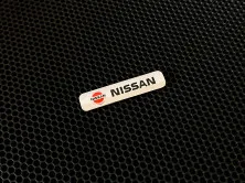 Фурнитура для автоковриков: логотип Nissan (XXL)
